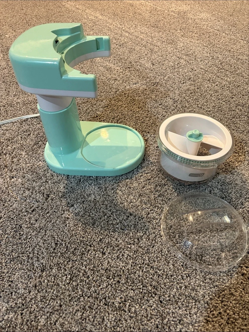 Dash Mint Green Electric Shaved Ice Maker